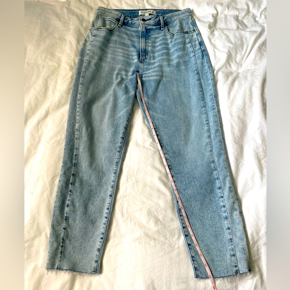 Abercrombie curve love skinny angle jean